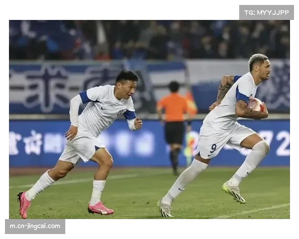 武汉三镇中场梳理重获秩序 郑凯木扫荡填补达兰离队后防守硬度空缺